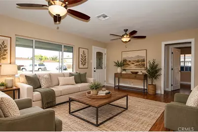 14766 Zastrow, Bellflower, CA 90706 - Photo 2