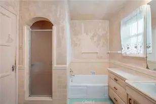 5233 E Broadway, Long Beach, CA 90803 - Photo 16