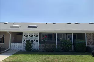1541 Homewood Rd M5-112H, Seal Beach, CA 90740 - Photo 2