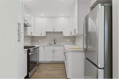 9201 Wakefield Avenue #3, Panorama City, CA 91402 - Photo 8