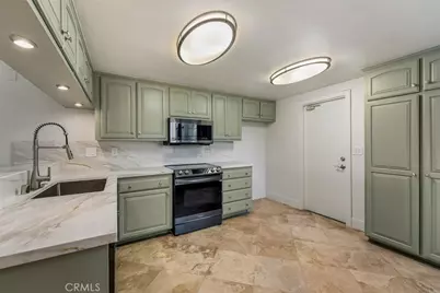 260 E Ponderosa #19, Anaheim, CA 92802 - Photo 4