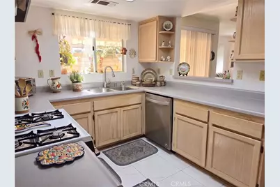 4514 Apricot #A, Simi Valley, CA 93063 - Photo 4