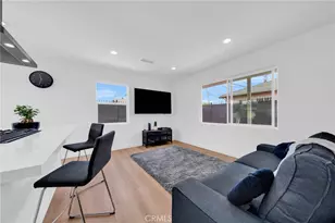 9611 S Vermont Ave, Los Angeles, CA 90044 - Photo 14