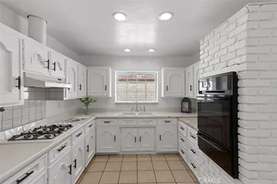 2101 Muir Way, La Habra, CA 90631 - Photo 14