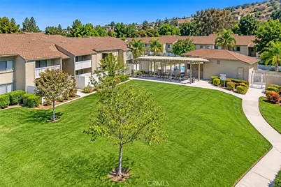 83 Town and Country Road #137, Phillips Ranch, CA 91766 - Photo 18