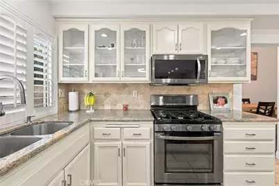 28245 Foothill, Castaic, CA 91384 - Photo 12