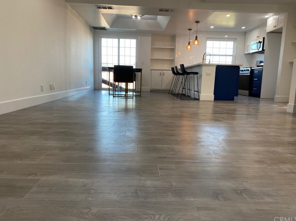 3800 Stocker St, Los Angeles, CA 90008-5122