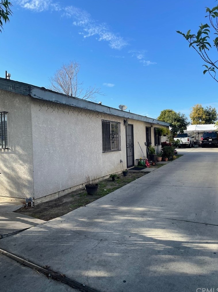 1773 115th St, Los Angeles, CA 90059-2503
