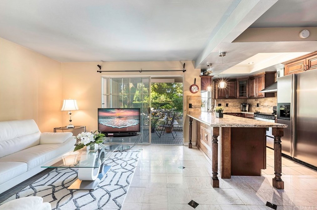 12555 Euclid St #11, Garden Grove, CA 92840