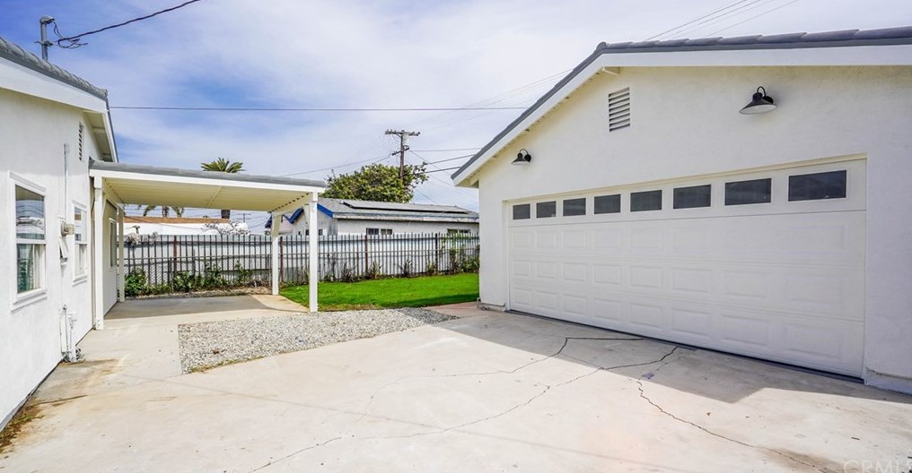 3002 73rd St, Los Angeles CA  90043-5337 exterior
