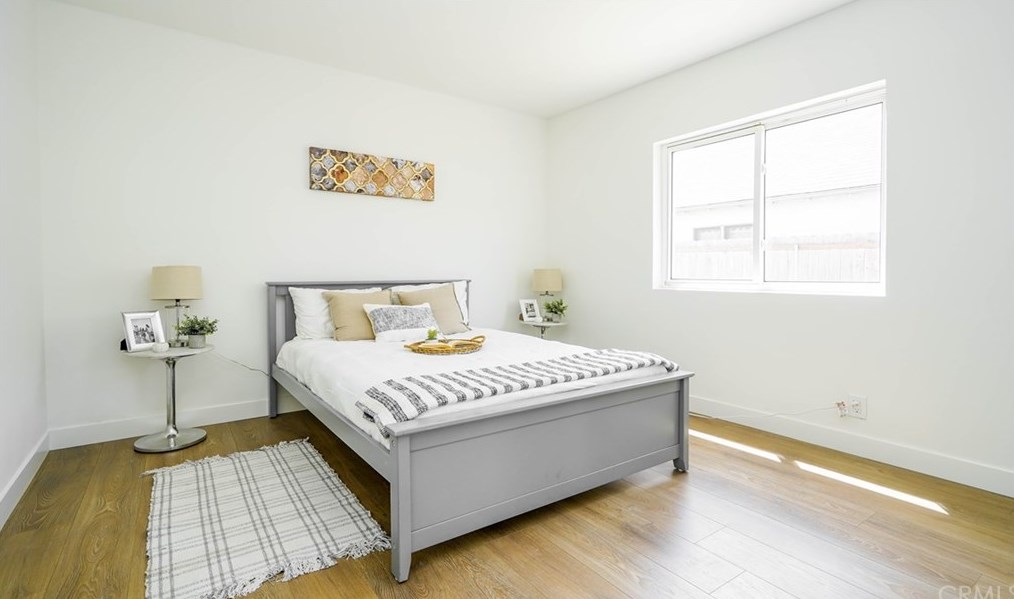 3002 73rd St, Los Angeles CA  90043-5337 exterior