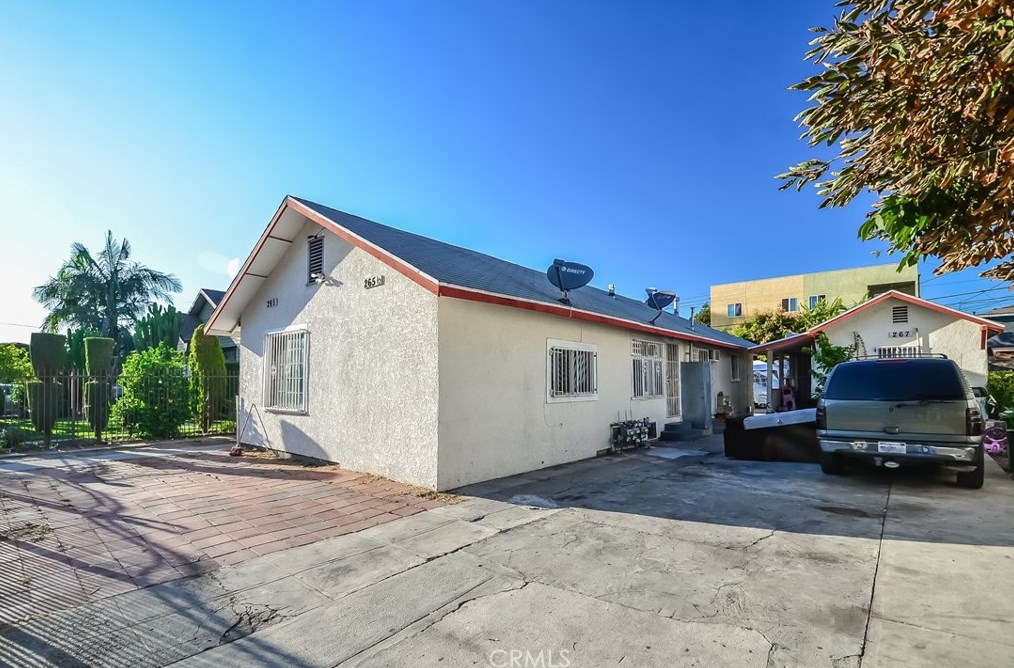 265 45th St, Los Angeles CA  90011-3420 exterior