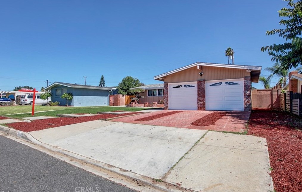 15922 Jalon Rd, La Mirada, CA 90638-5742