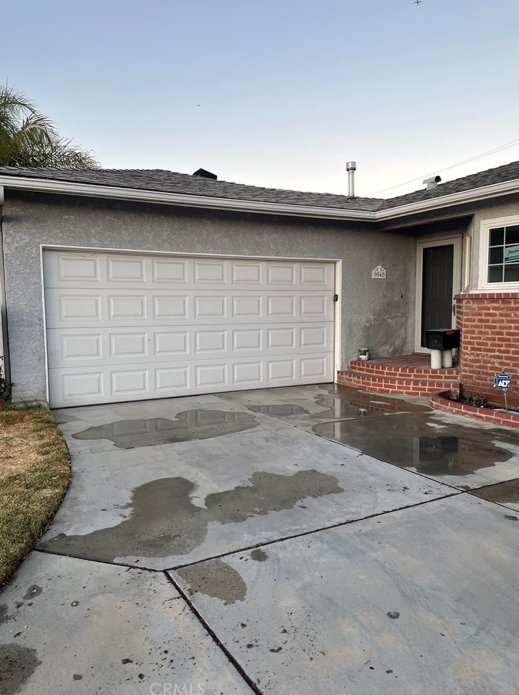 9542 Tweedy Ln, Downey, CA 90240