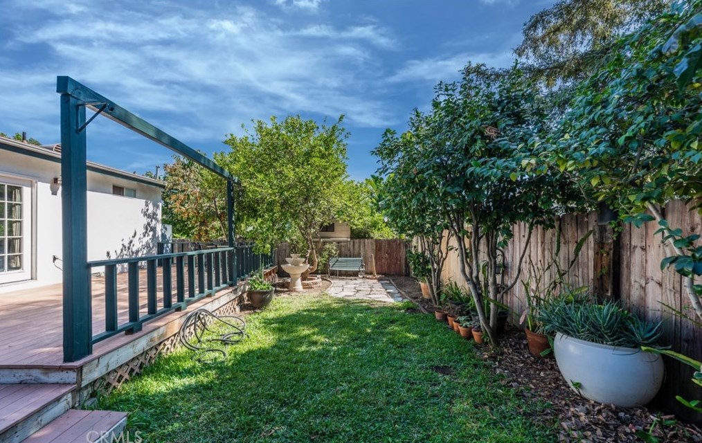 550 Ladera St, Pasadena CA  91104-2248 exterior