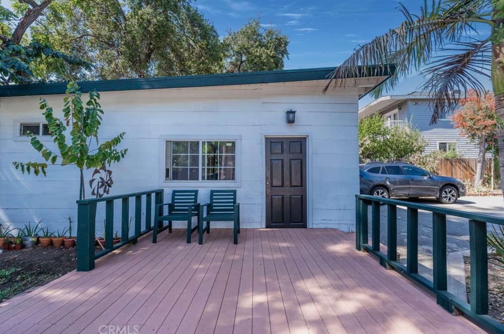 550 Ladera St, Pasadena CA  91104-2248 exterior