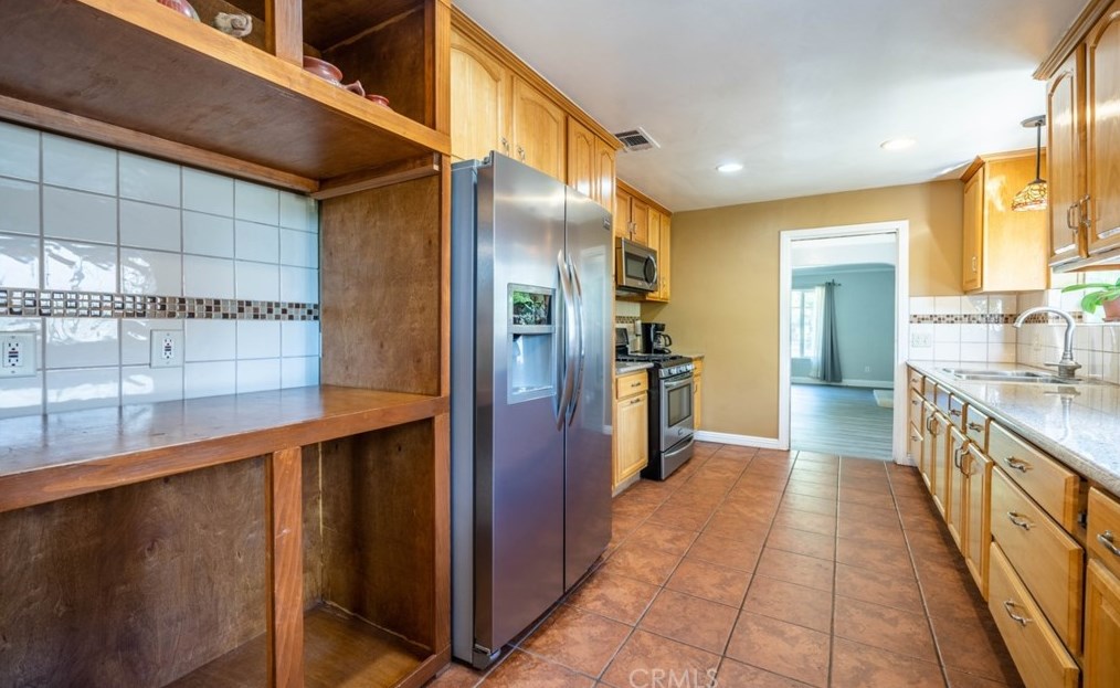 550 Ladera St, Pasadena CA  91104-2248 exterior