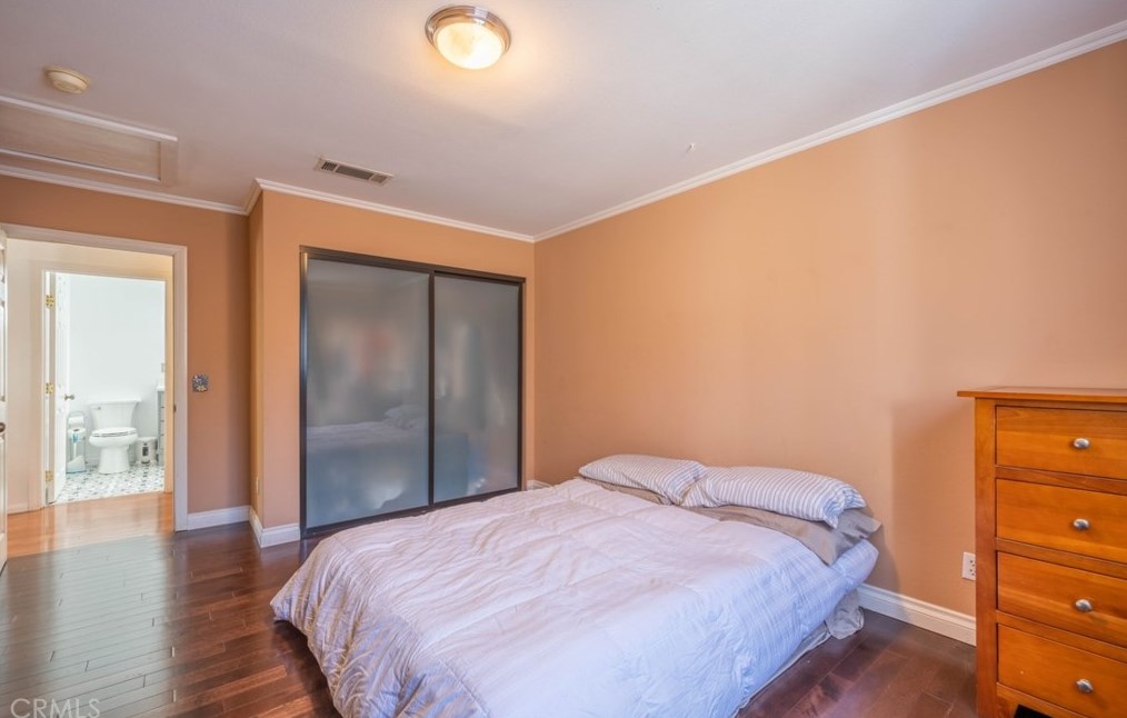 550 Ladera St, Pasadena CA  91104-2248 exterior