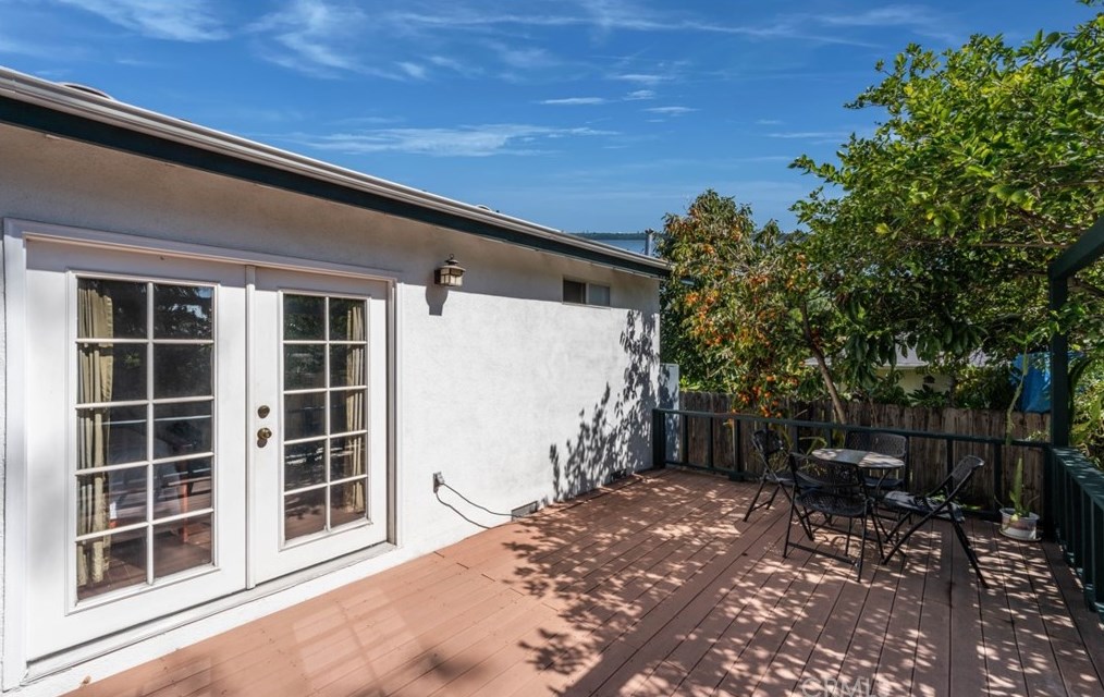 550 Ladera St, Pasadena CA  91104-2248 exterior