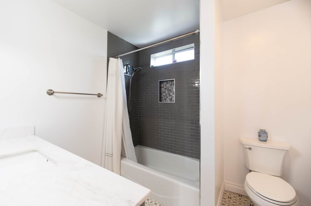 550 Ladera St, Pasadena CA  91104-2248 exterior