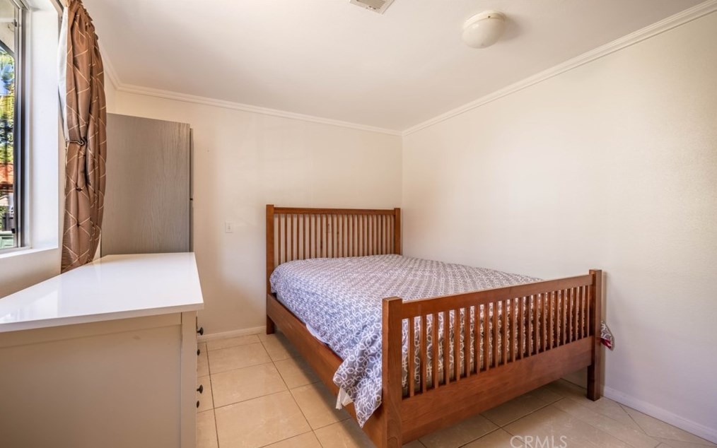 550 Ladera St, Pasadena CA  91104-2248 exterior