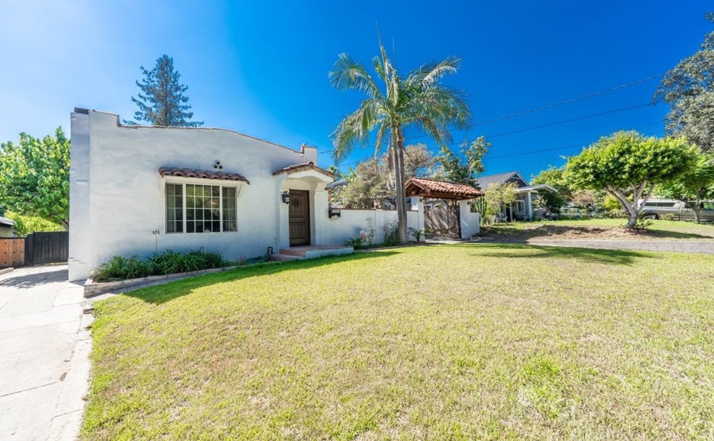 550 Ladera St, Pasadena CA  91104-2248 exterior