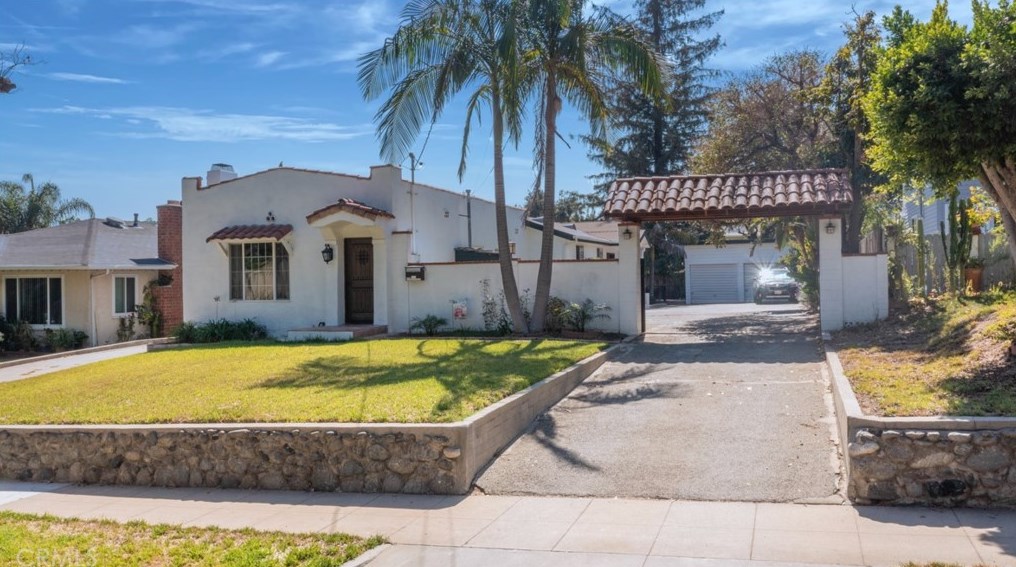 550 Ladera St, Pasadena CA  91104-2248 exterior