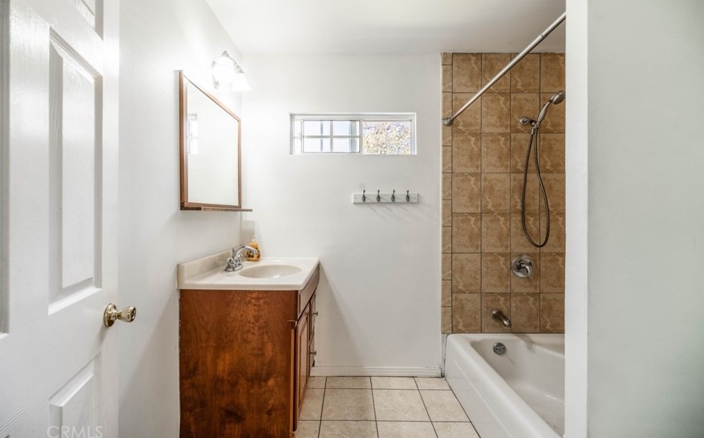 550 Ladera St, Pasadena CA  91104-2248 exterior