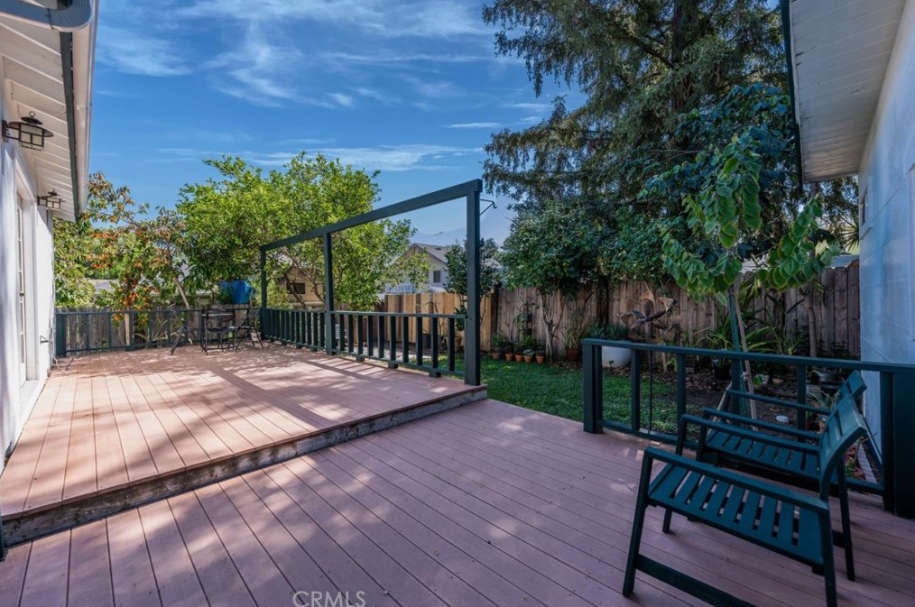 550 Ladera St, Pasadena CA  91104-2248 exterior