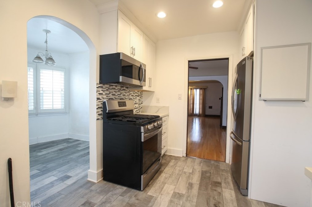 1236 Curson Ave, Los Angeles, CA 90019-6613