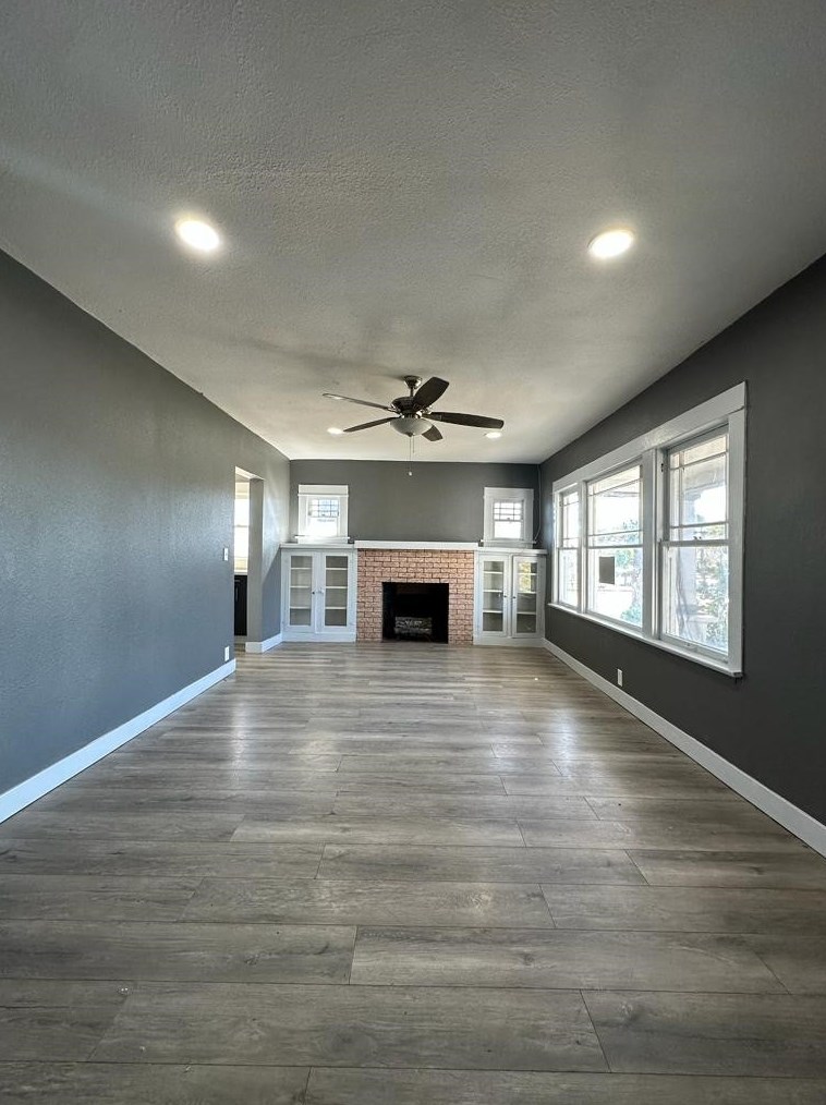 9089 Olive St, Fontana CA  92335-4624 exterior