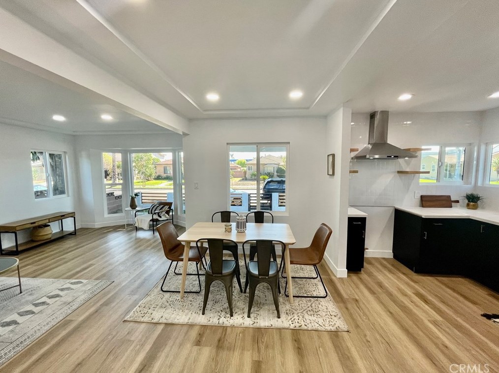 2171 Cowlin Ave, Los Angeles CA  90040-1338 exterior