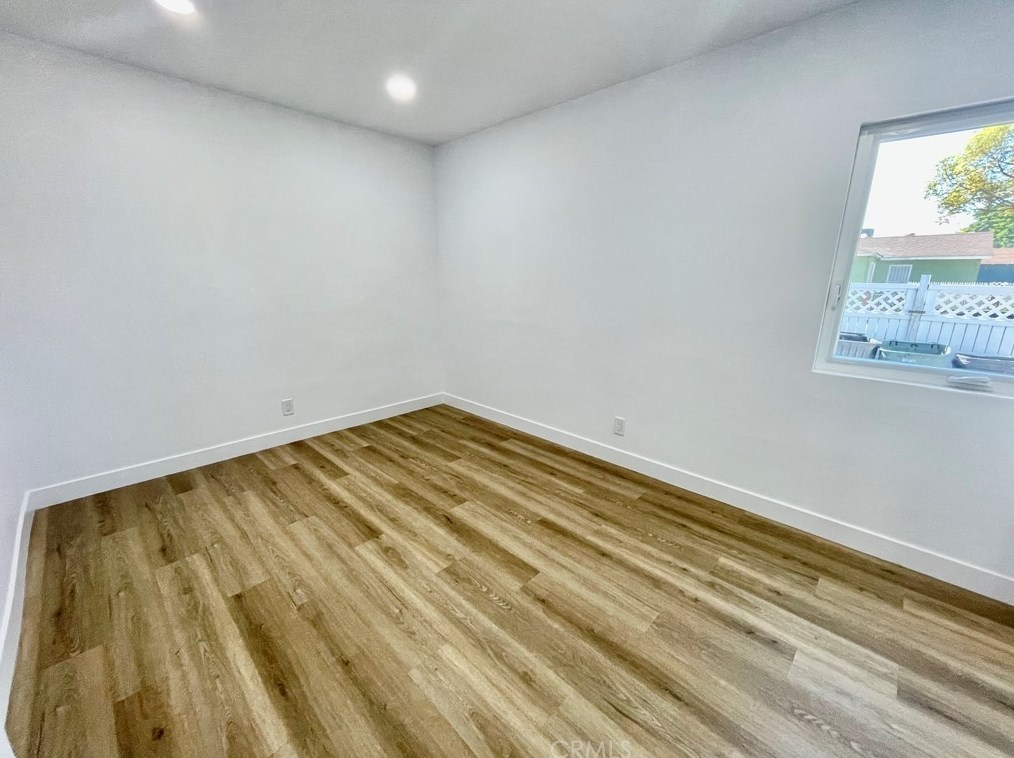 2171 Cowlin Ave, Los Angeles CA  90040-1338 exterior