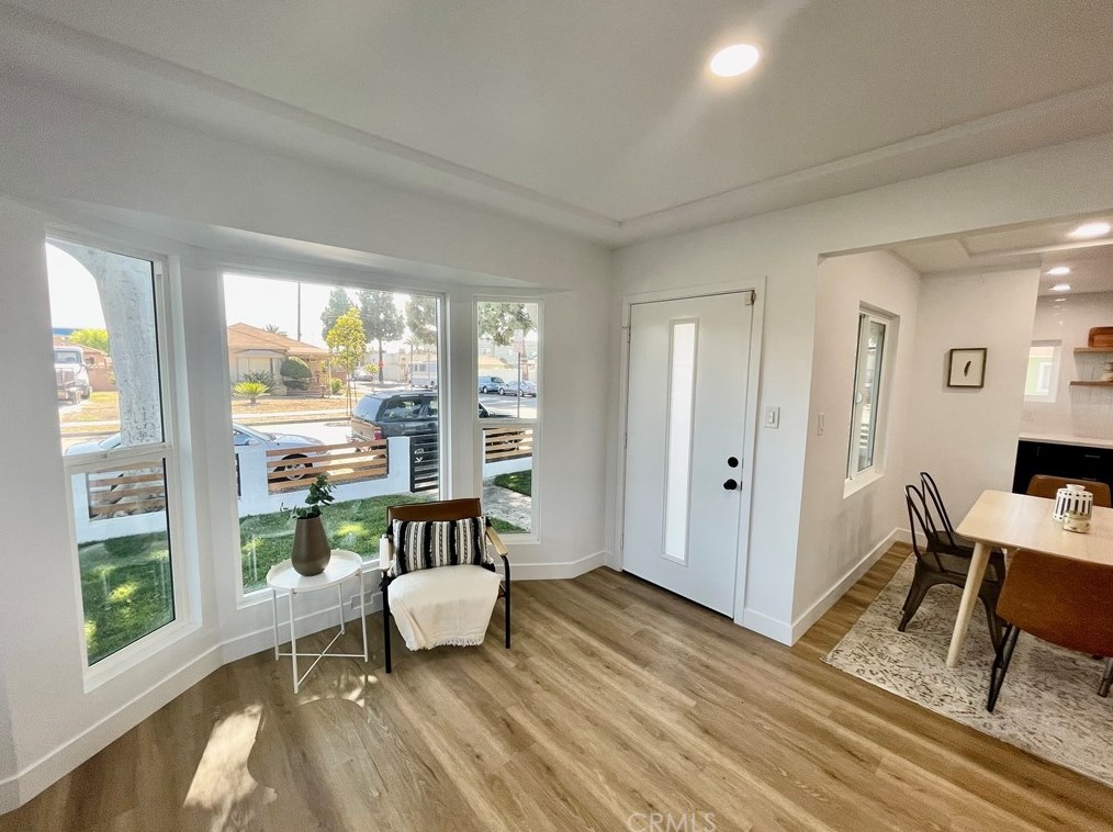 2171 Cowlin Ave, Los Angeles CA  90040-1338 exterior