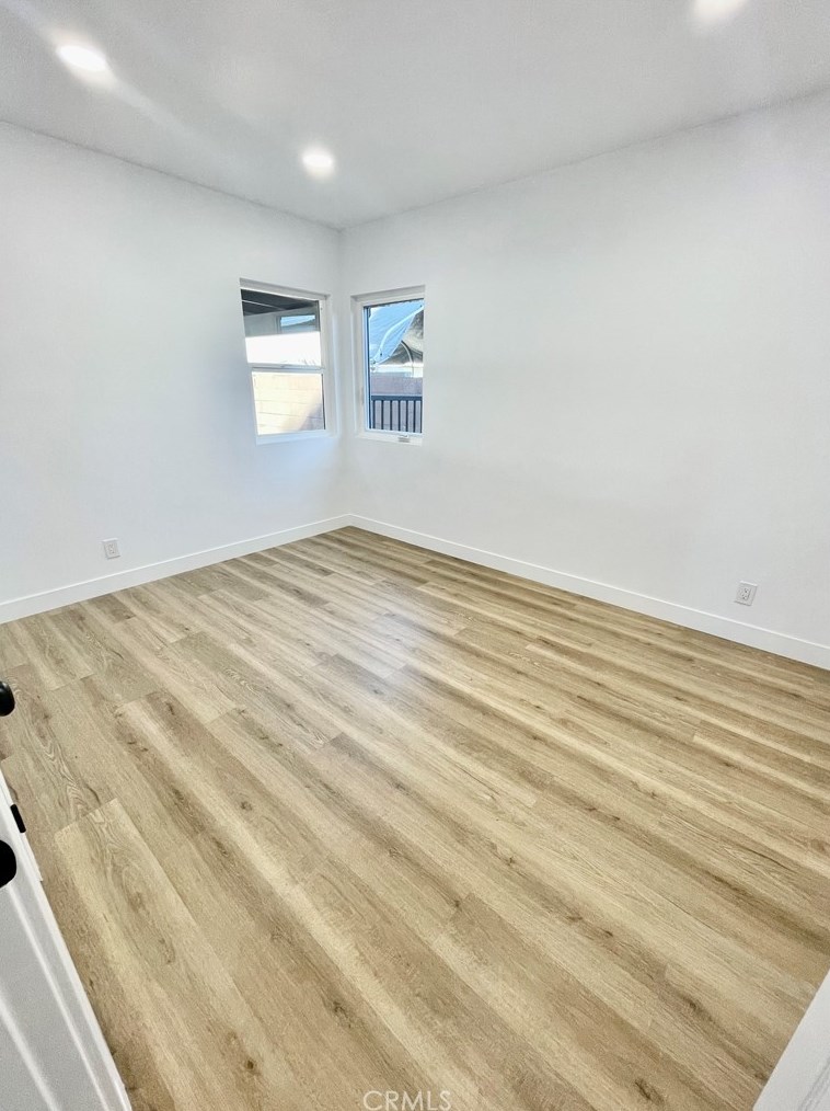 2171 Cowlin Ave, Los Angeles CA  90040-1338 exterior
