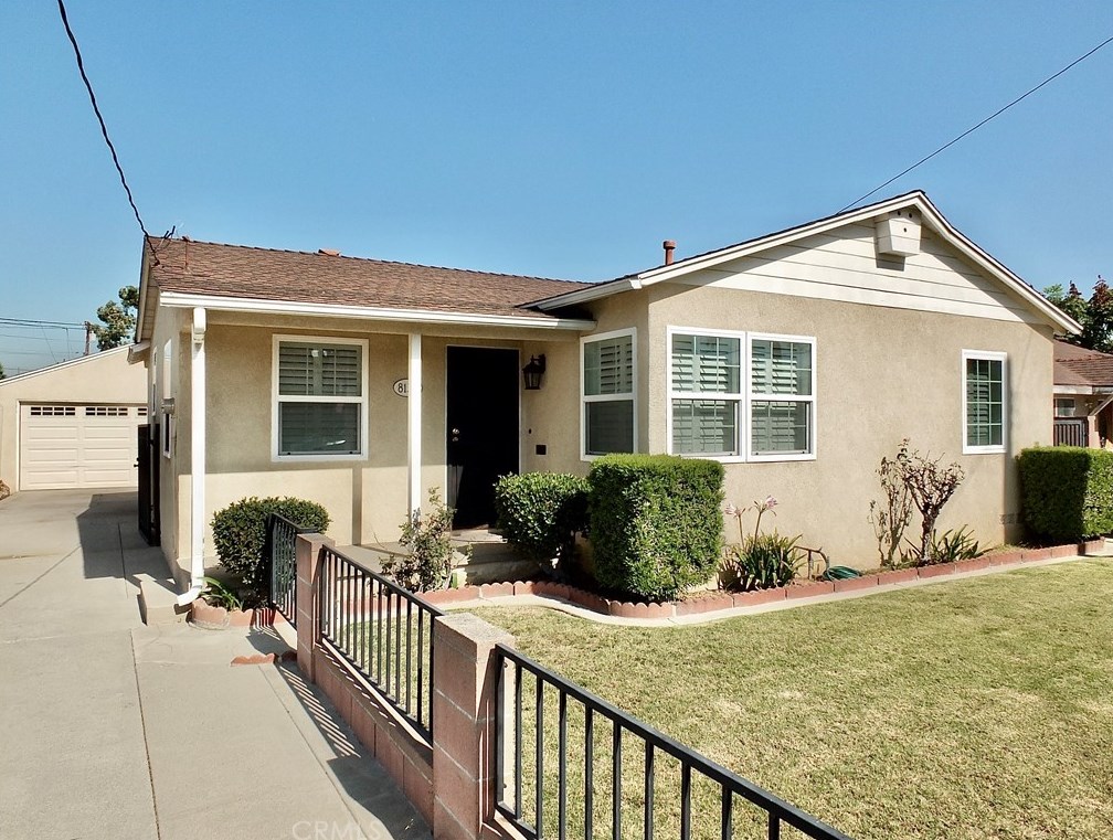 8133 2nd St, Paramount, CA 90723