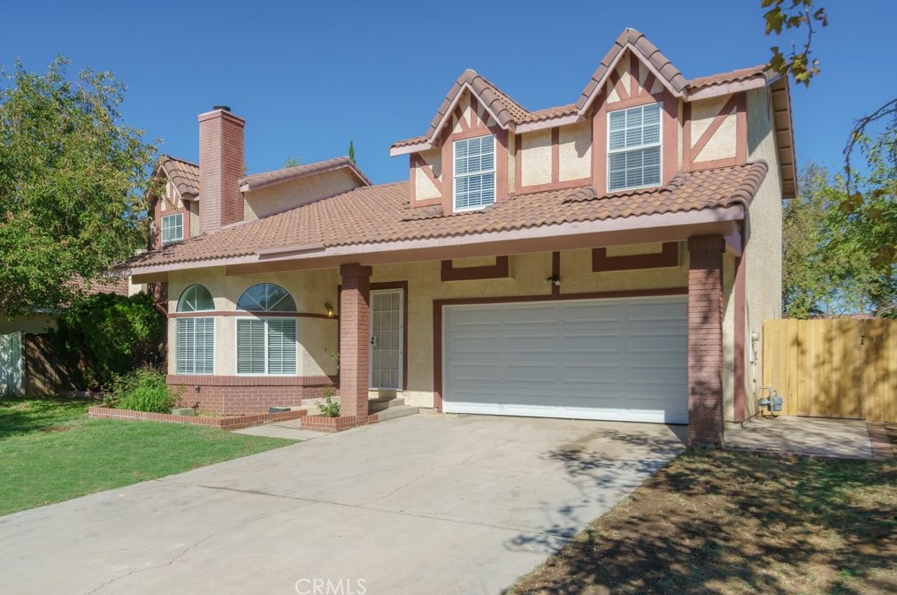 521 Ivy Dr, Palmdale, CA 93550-6039