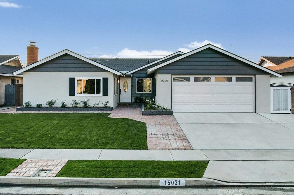 15031 Eton Cir, Huntington Beach, CA 92647