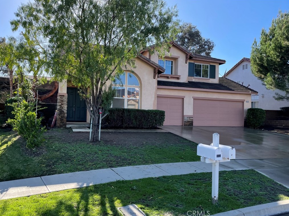 566 Manhattan Way, Corona, CA 92881-8400