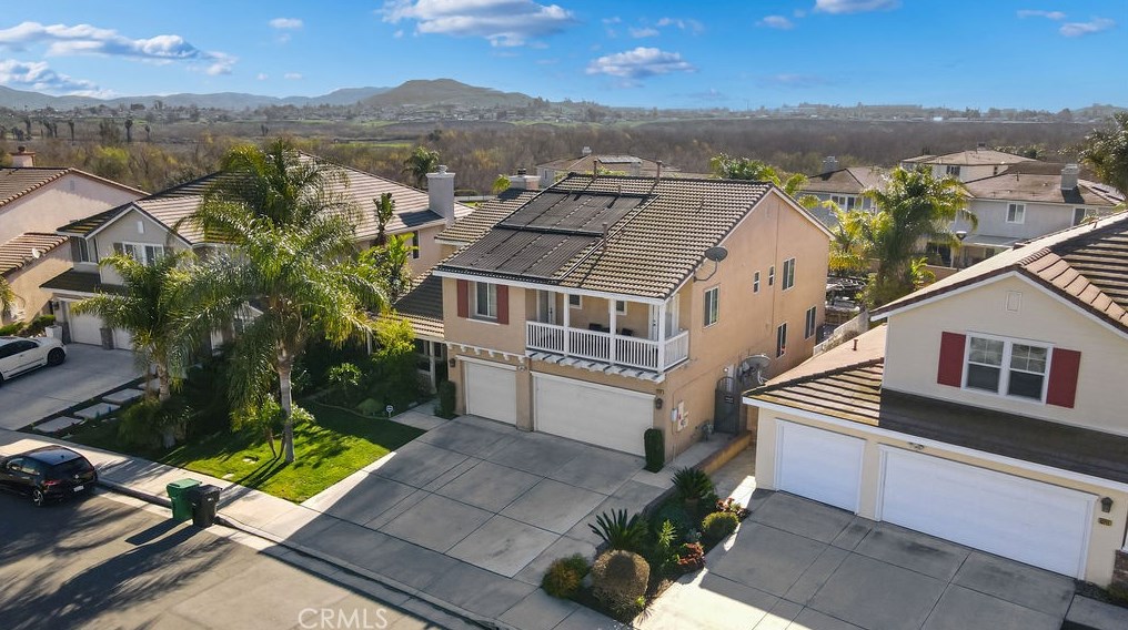 13701 Amberview Pl, Corona, CA 92880-5530