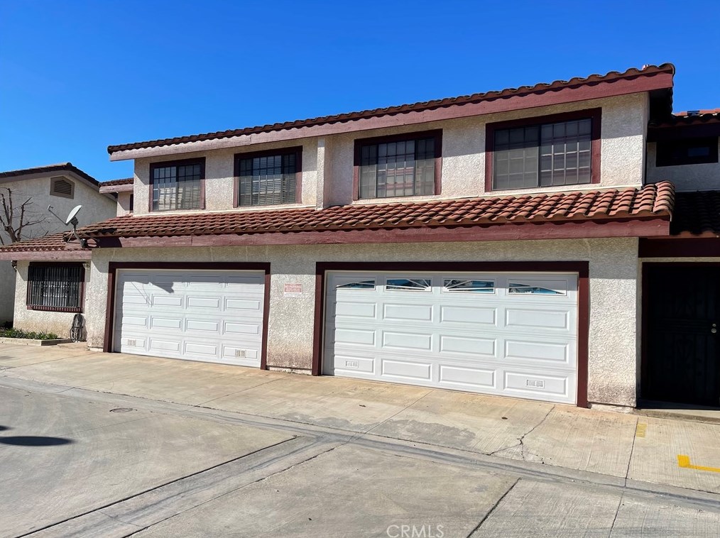 1113 Grand Ave, Pomona, CA 91765-2217