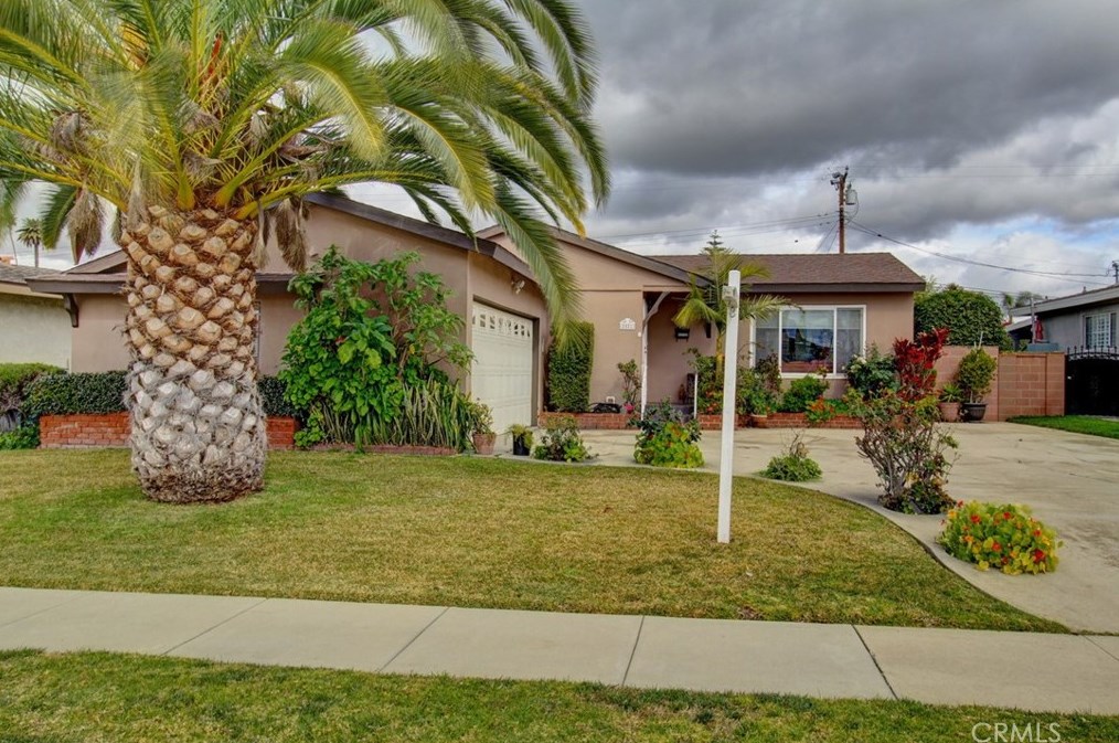 2521 David Ave, La Habra, CA 90631