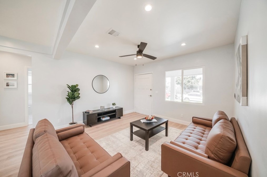 1544 57th St, Los Angeles CA  90011-5024 exterior