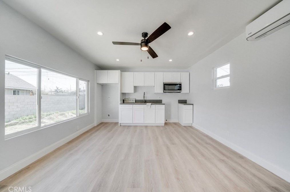 1544 57th St, Los Angeles CA  90011-5024 exterior