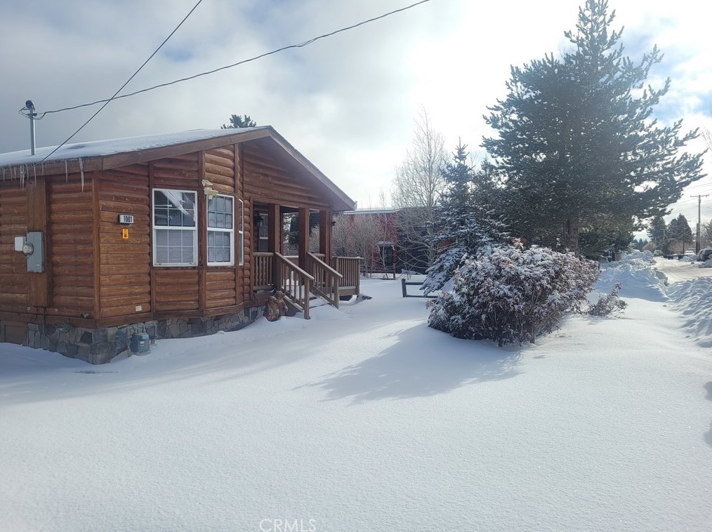 1001 W Fairway Blvd, Big Bear City, CA 92314