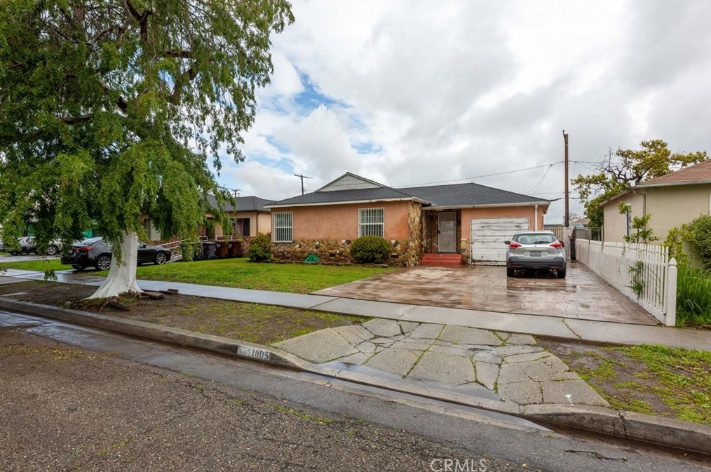 1805 W Reeve St, Compton, CA 90220