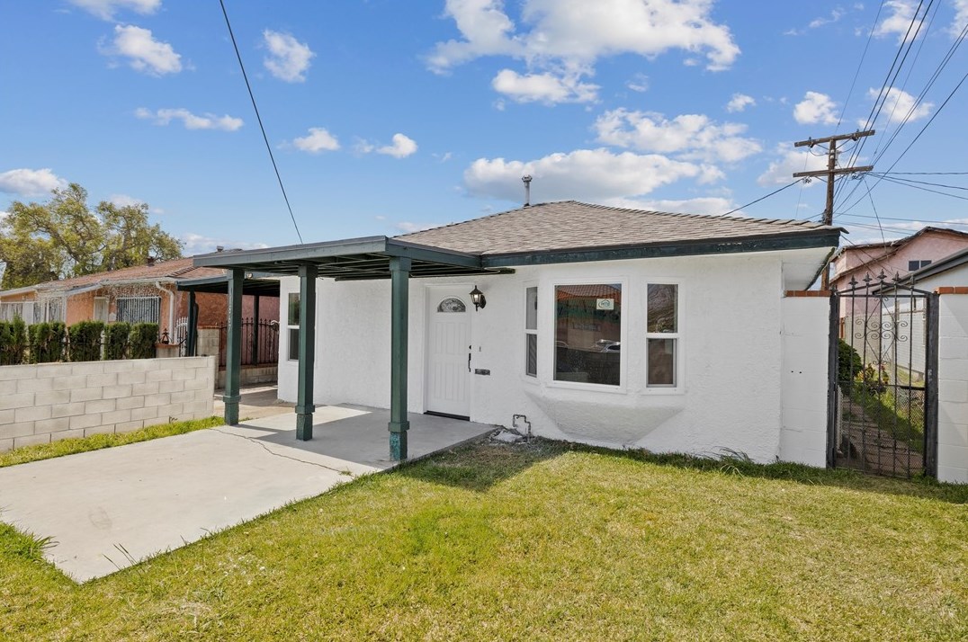 11867 San Pedro St, Los Angeles, CA 90061-2449