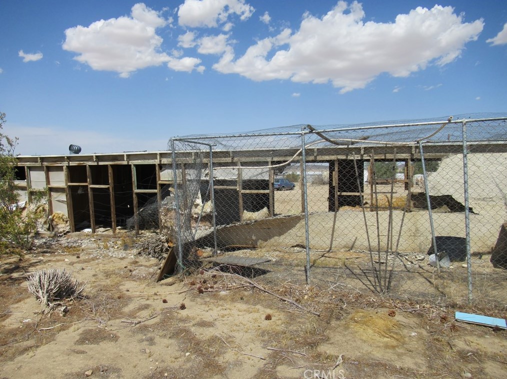 64654 Sun Mesa Rd, Joshua Tree CA  92252-4434 exterior