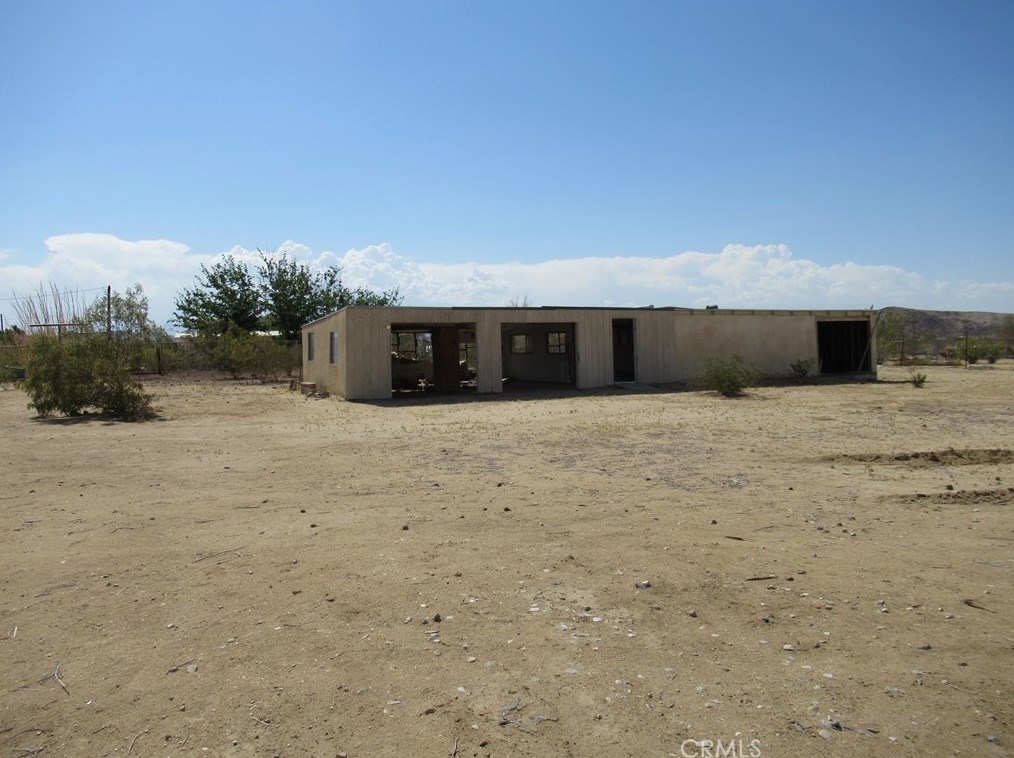 64654 Sun Mesa Rd, Joshua Tree CA  92252-4434 exterior