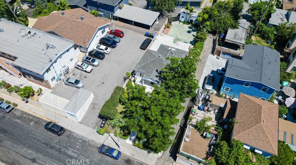 916 Bonnie Brae St, Los Angeles CA  90026-4924 exterior
